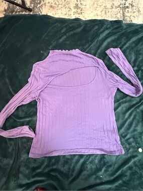 Women’s Purple Ribbed Keyhole Long-Sleeve Top (XL)
